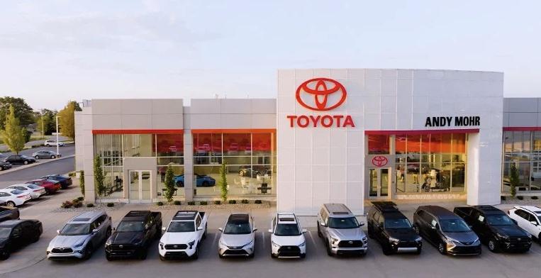 Dealership gallery photo 1